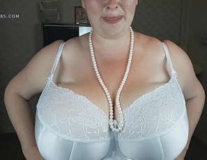 lily/videos/D_Q7z9NfQ78Kiz5oeCa-ODJiFRuayJoU