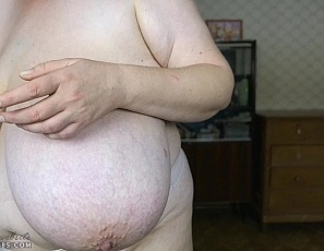 lily/videos/FT0T9SB2rDmodbskMxFbnHHD9zG_kV1r