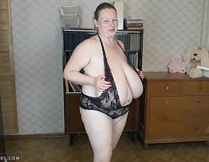 lily/videos/Vbasly0AE5b34NbP0ivn9OiyEkDMWdck