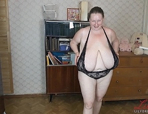 lily/videos/Vbasly0AE5b34NbP0ivn9OiyEkDMWdck