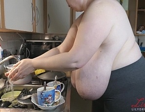 lily/videos/WP0efObWbB_kBGaw8yD1I3WOc88lEGjV