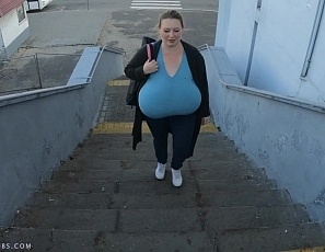 lily/videos/dopHemFGgvX1d2DMrVPa2OfUbiosUBsb