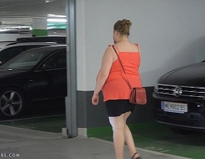 lily/videos/kgbPJGEJBDks6anUUaPVmFOfhwOrOQ4J