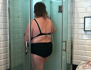 lily/videos/qnMj66GTFHmaoFF6O64Mlw8Eq_6dWIAw