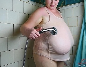 lily/videos/xixP1ls7ipf_NhWQH8CutPBhVp_re9-F